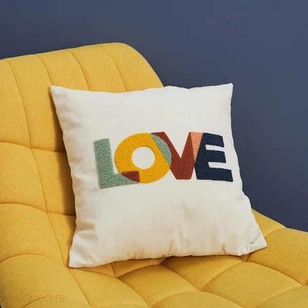 Coussin tufté 40x40 cm collection COLOR modèle amour multicolore