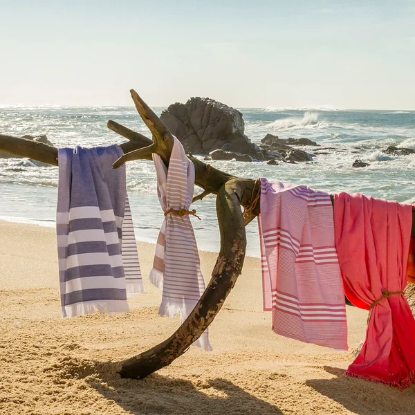 Drap de plage fouta en 100% coton 100x180 cm SOFIA vert pastel