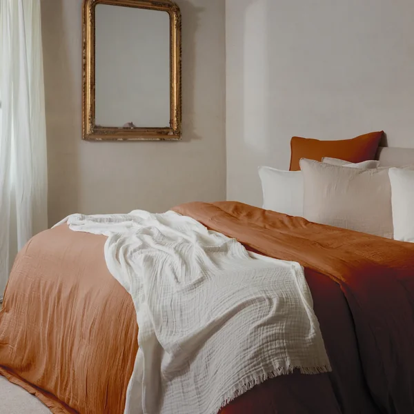Drap housse MILOS mousseline de coton 160x200 cm bonnet 30 cm uni marron terre cuite