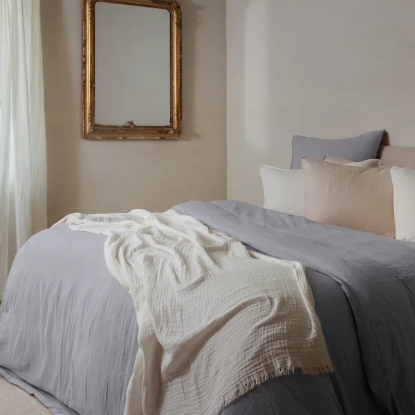 Drap housse MILOS mousseline de coton 180x200 cm bonnet 30 cm uni gris cendre