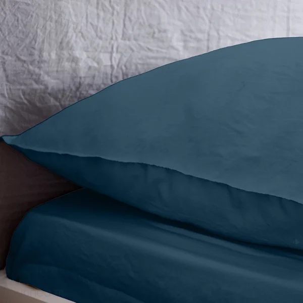 Drap housse uni 140x190 cm MILA 100% polyester micro lavée bleu nuit