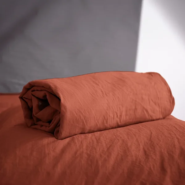 Drap housse uni 140x190 cm MILA polyester micro lavée rouge terracotta