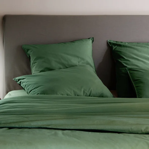 Housse de couette PALACE pur coton lavé 200x200 cm uni vert cedre