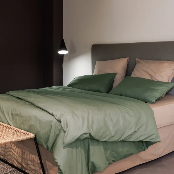 Housse de couette PALACE pur coton lavé 200x200 cm uni vert mousse