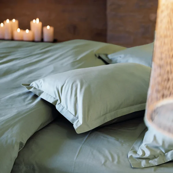 Housse de couette uni 140x200 cm percale de coton MANOIR vert Lichen