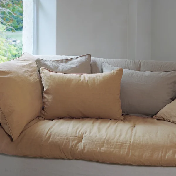Housse de coussin 45x45 cm 50% lin et 50% coton collection OPERA DECO camel