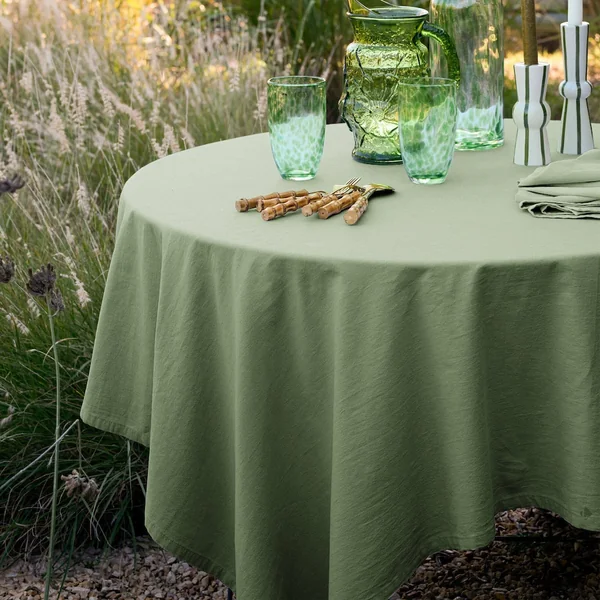 Lot de 6 serviettes de table 40x40 cm collection MATTIS vert mousse