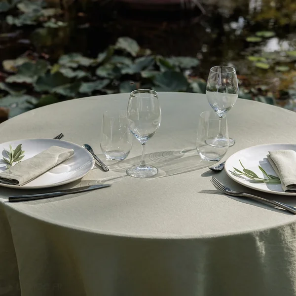 Lot de 6 serviettes de table 40x40 cm collection MATTIS vert mousse
