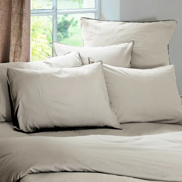 Parure de lit 200x200 cm et 50x70 cm 100% coton lavé PALACE beige nacre 3 pièces