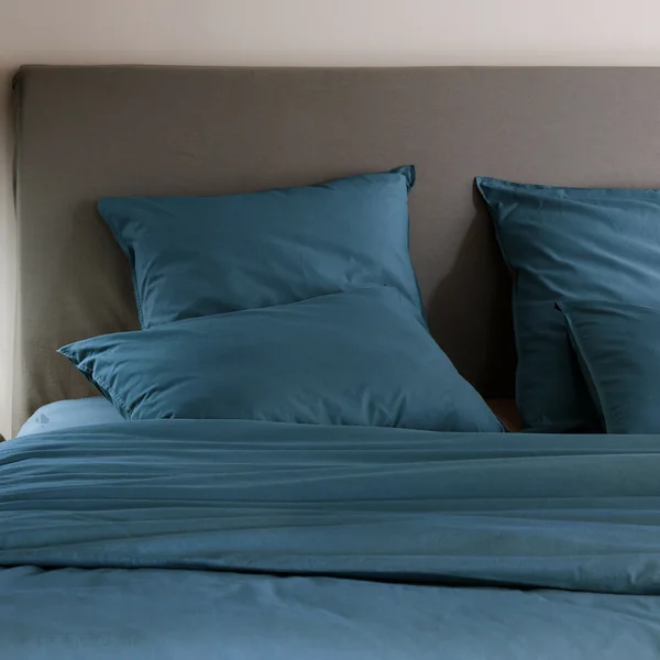 Parure de lit 260x240 cm et 50x70 cm 100% coton lavé PALACE bleu marine 3 pièces