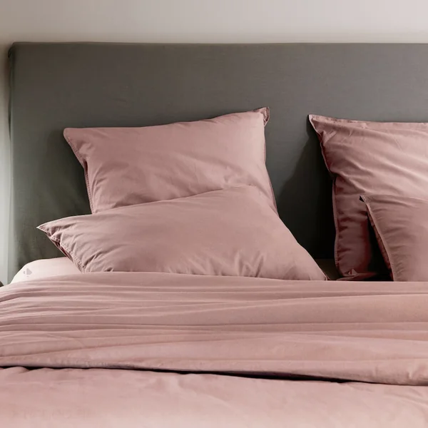 Parure de lit 260x240 cm et 50x70 cm 100% coton lavé PALACE rose 3 pièces