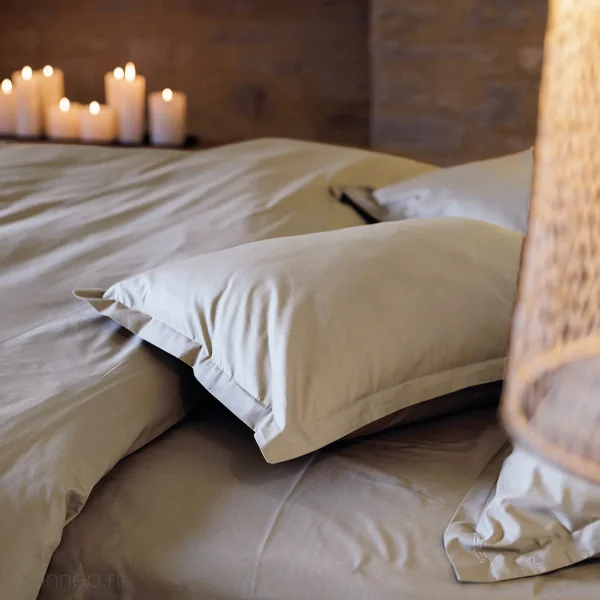 Parure de lit 260x240 cm set 50x70 cm percale MANOIR beige Lin