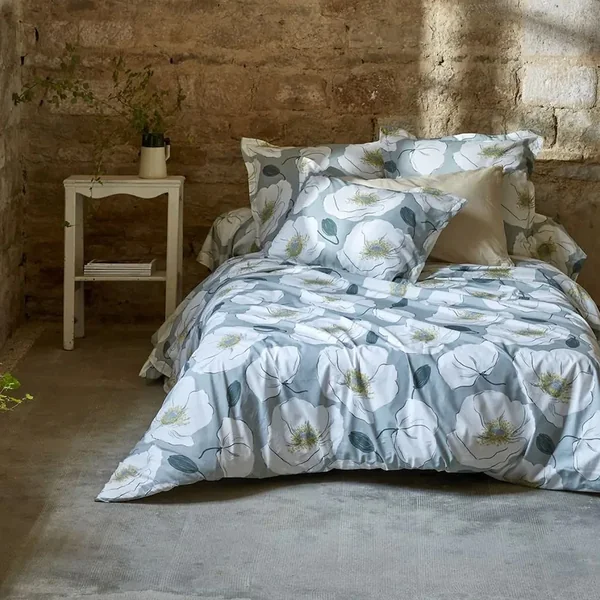 Parure de lit 260x240 cm taies 65x65 cm percale de coton ADELE vert céladon 3 pièces