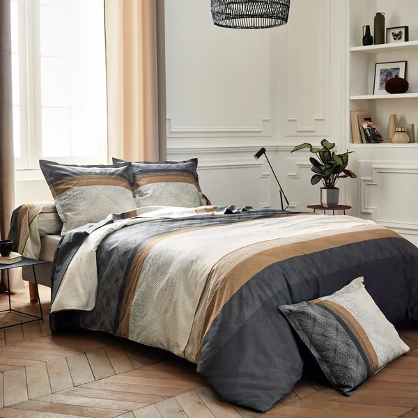 Parure de lit 300x240 cm 50x70 cm en satin de coton TIAGO noir