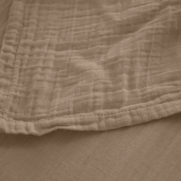 Parure de lit 3 pièces 240x220 cm et 65x65 cm mousseline de coton MILOS marron camel
