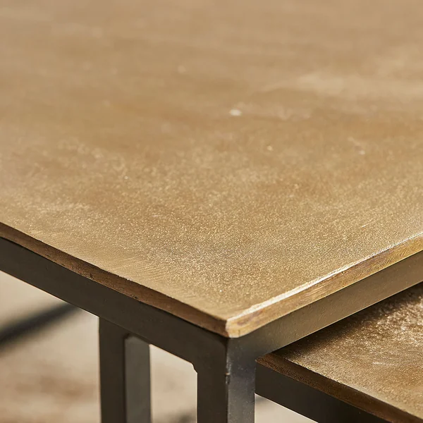 Table basse gigogne (lot de 3) en fer doré - Félia