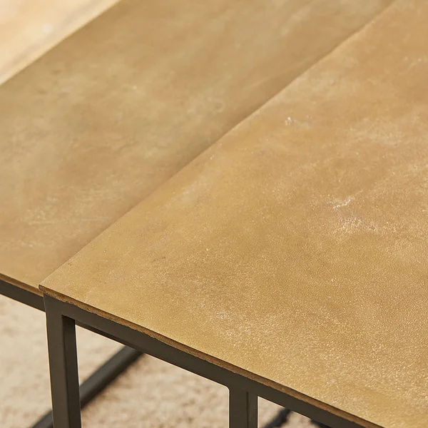Table basse gigogne (lot de 3) en fer doré - Félia