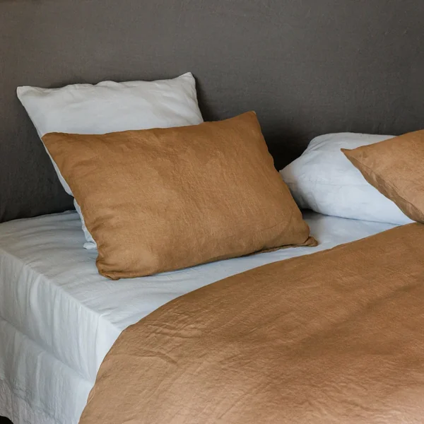 Taie d'oreiller uni 50x70 cm 100% lin lavé SONATE marron Cognac