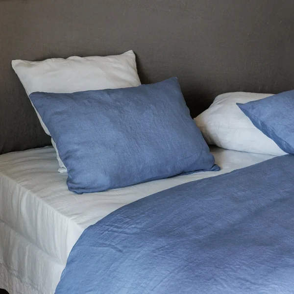 Taie d'oreiller uni 50x70 cm lin lavé froissé SONATE bleu Indigo